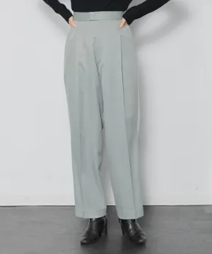 【WOMEN】セミテーパードタックパンツ